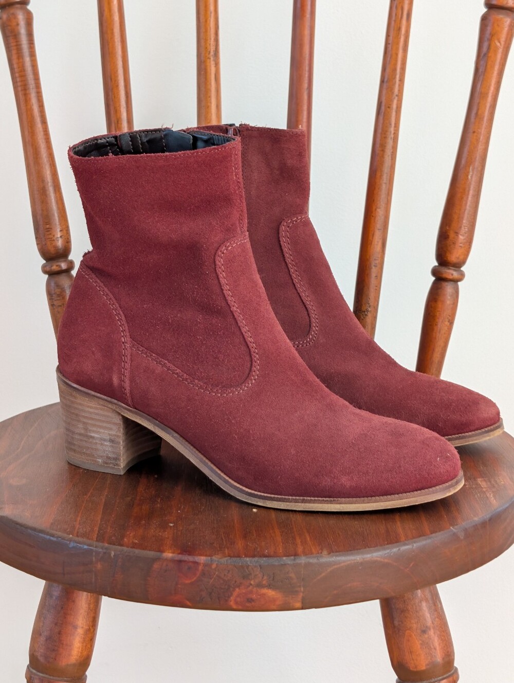 Crevo Jade Booties Western Suede - 9.5